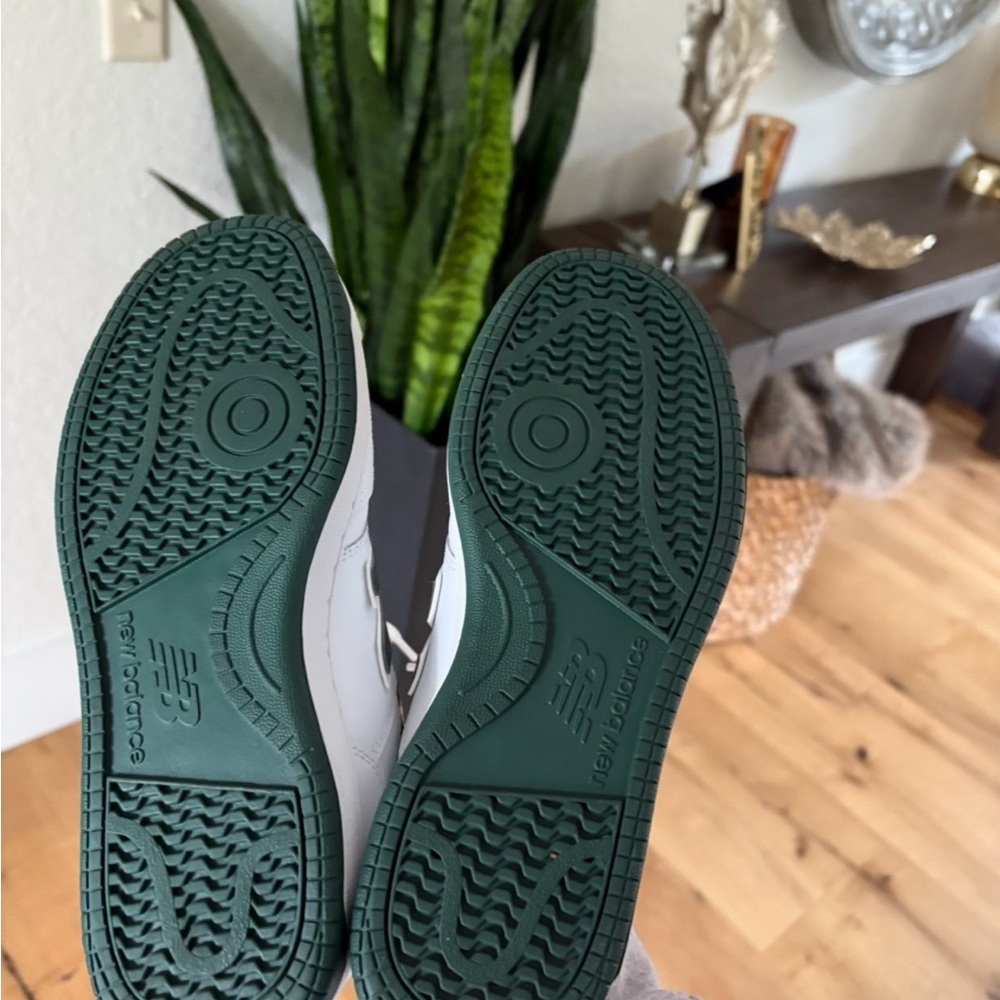 New Balance 480 Classic White and Green Sneakers - Picture 2 of 5